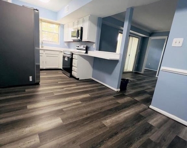 2767 Bordeaux Place - Photo Thumbnail 2