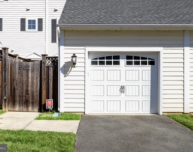 562 Marina Landing Lane - Photo Thumbnail 1