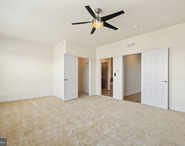 562 Marina Landing Lane - Photo Thumbnail 22