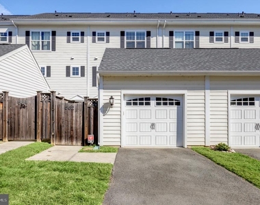 562 Marina Landing Lane - Photo Thumbnail 6