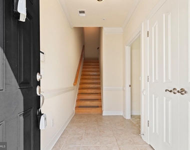 562 Marina Landing Lane - Photo Thumbnail 7