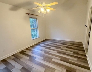 14066 Madrigal Drive - Photo Thumbnail 13