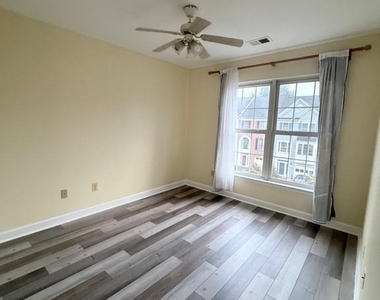 14066 Madrigal Drive - Photo Thumbnail 8