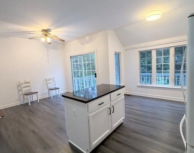 14066 Madrigal Drive - Photo Thumbnail 23