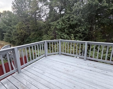 14066 Madrigal Drive - Photo Thumbnail 19