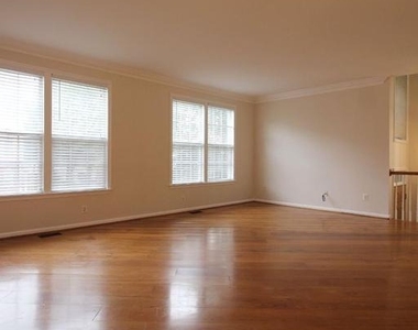 46140 Cecil Terrace - Photo Thumbnail 4