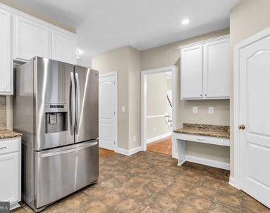 42985 Pascale Terrace - Photo Thumbnail 11