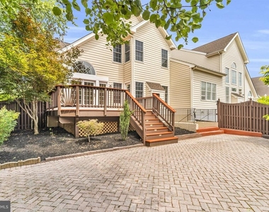 42985 Pascale Terrace - Photo Thumbnail 38