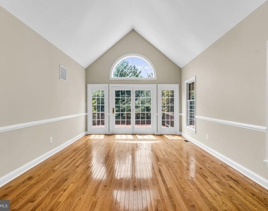42985 Pascale Terrace - Photo Thumbnail 4