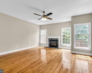 42985 Pascale Terrace - Photo Thumbnail 14
