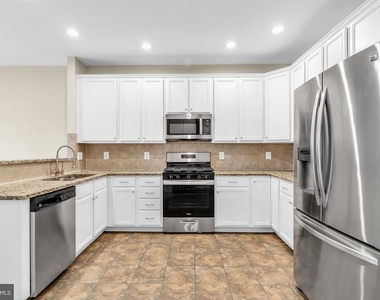 42985 Pascale Terrace - Photo Thumbnail 9