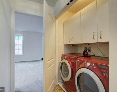 23099 Sunbury Street - Photo Thumbnail 23