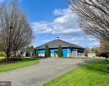 312 Stallion Square Ne - Photo Thumbnail 41