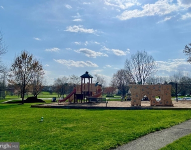 312 Stallion Square Ne - Photo Thumbnail 40