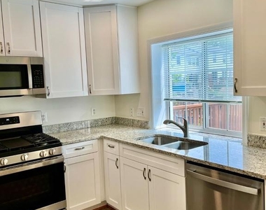 312 Stallion Square Ne - Photo Thumbnail 21