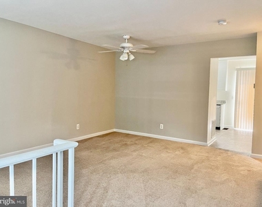 312 Stallion Square Ne - Photo Thumbnail 14