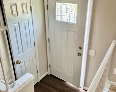 312 Stallion Square Ne - Photo Thumbnail 13