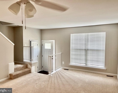 312 Stallion Square Ne - Photo Thumbnail 15