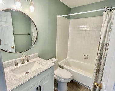 312 Stallion Square Ne - Photo Thumbnail 9