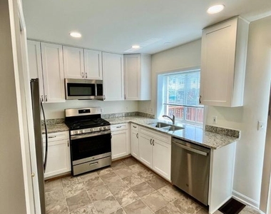 312 Stallion Square Ne - Photo Thumbnail 18