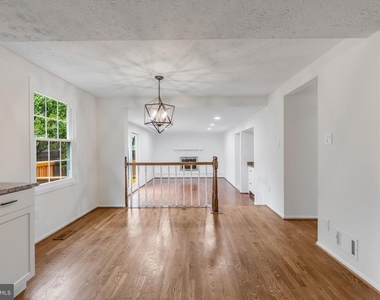 9410 Onion Patch Drive - Photo Thumbnail 15