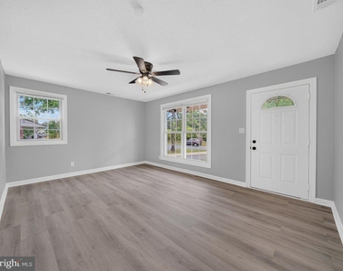 4906 Upland Drive - Photo Thumbnail 18