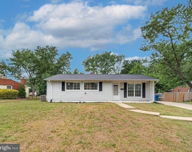 4906 Upland Drive - Photo Thumbnail 2