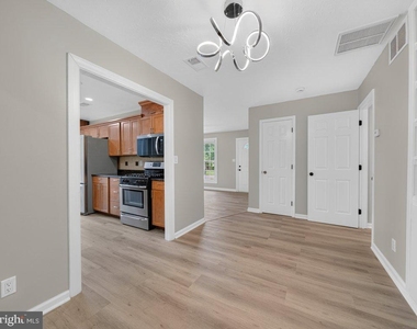 4906 Upland Drive - Photo Thumbnail 20