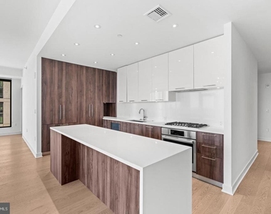 1650 Silver Hill Drive - Photo Thumbnail 15