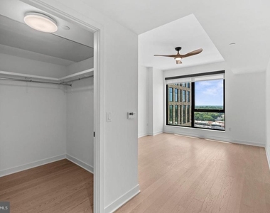 1650 Silver Hill Drive - Photo Thumbnail 5