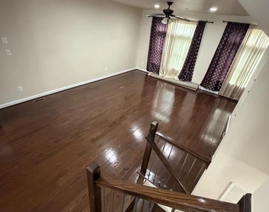 3184 Yeager Drive - Photo Thumbnail 9