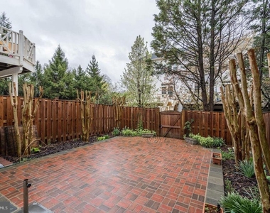 8503 Westown Way - Photo Thumbnail 27