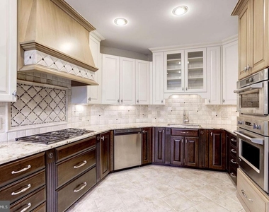8503 Westown Way - Photo Thumbnail 9
