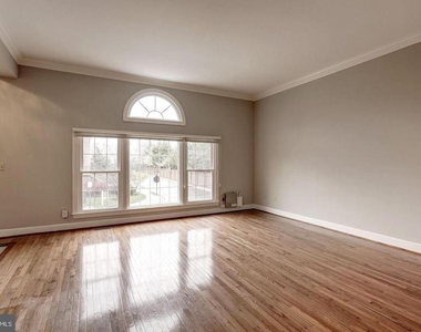 8503 Westown Way - Photo Thumbnail 3