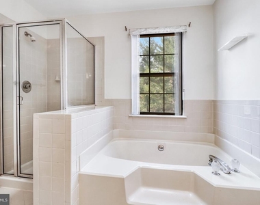 3964 Rosebay Court - Photo Thumbnail 22