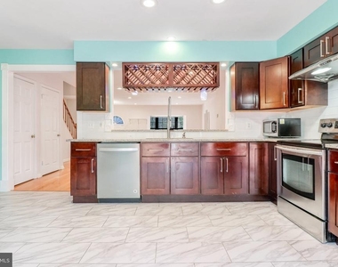 3964 Rosebay Court - Photo Thumbnail 11