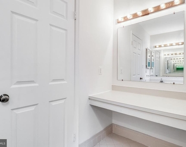 3964 Rosebay Court - Photo Thumbnail 24