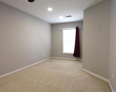 14015 Wood Rock Way - Photo Thumbnail 23