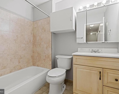 7442 Adams Park Court - Photo Thumbnail 12