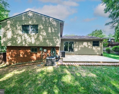 6204 Erman Court - Photo Thumbnail 17