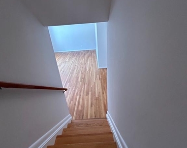 6204 Erman Court - Photo Thumbnail 11