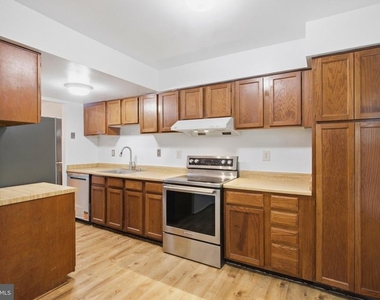 10351 Granite Creek Lane - Photo Thumbnail 3