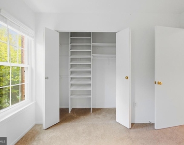 10351 Granite Creek Lane - Photo Thumbnail 13