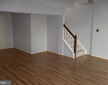 13312 Foxhole Drive - Photo Thumbnail 19