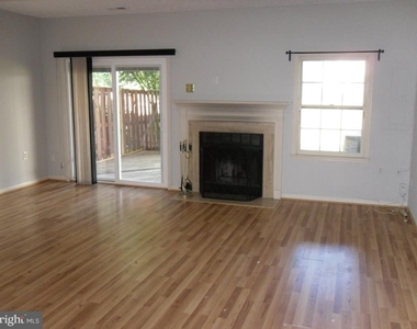 13312 Foxhole Drive - Photo Thumbnail 21
