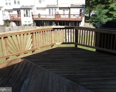 13312 Foxhole Drive - Photo Thumbnail 23