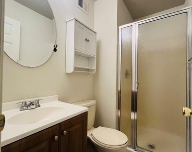 6279 Kerrydale Drive - Photo Thumbnail 8