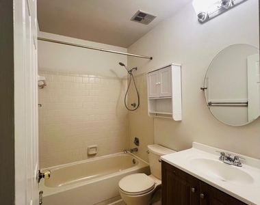 6279 Kerrydale Drive - Photo Thumbnail 10