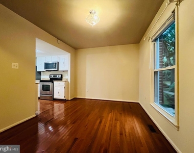 6279 Kerrydale Drive - Photo Thumbnail 2