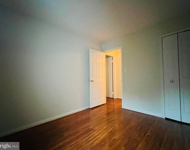 6279 Kerrydale Drive - Photo Thumbnail 9